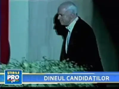 McCain il "inteapa" pe Obama cu Joe Instalatorul