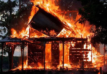 Un barbat de 54 de ani, din Gorj, a ars de viu in propria casa