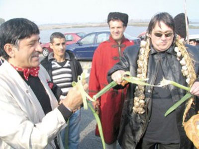 Maia Morgenstern s-a ales cu pasaport...de Olt