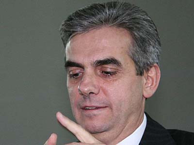 Nicolaescu: "Am gasit solutia pentru a rezolva criza de medicamente"