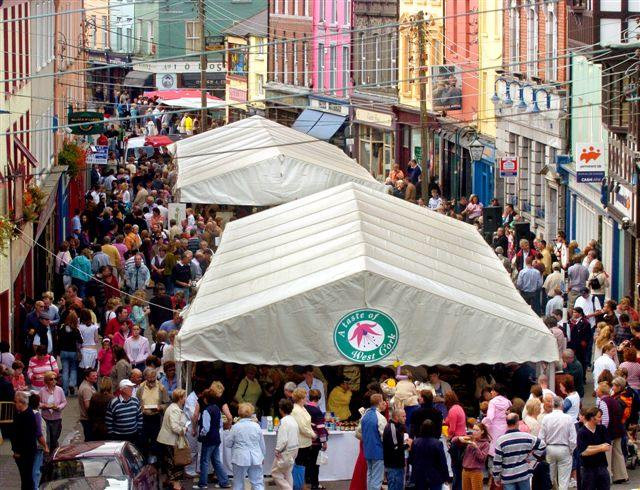 Varietate de arome si mirosuri la Festivalul culinar de la Bucuresti