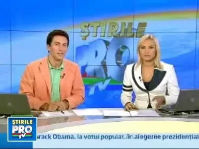 Un cimpanzeu este mama adoptiva a doi pui de tigru!