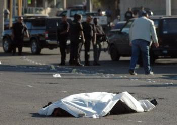 Mexic: Aproape 400 de persoane, victime ale traficantilor de droguri