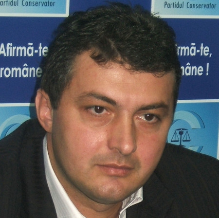 Fostul ministru al economiei, Codrut Seres, s-a prezentat la DIICOT