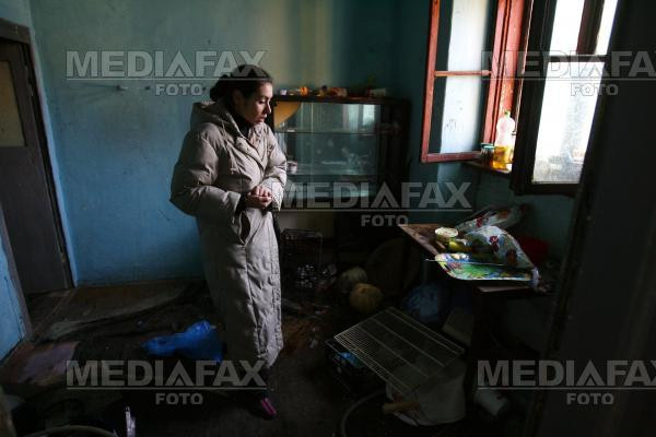 Patru familii din Brasov, evacuate dintr-un imobil care risca sa cada