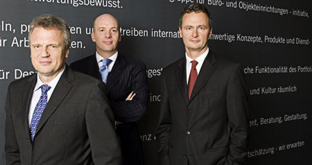 Salutare, fraierilor. Va multumesc ca m-ati imbogatit, idiotilor!