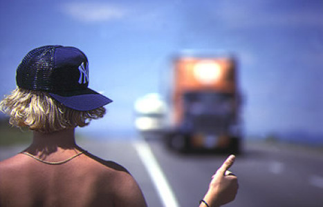 Fenomen de Romania: Taximetristii ilegali, la concurenta cu maxi-taxi