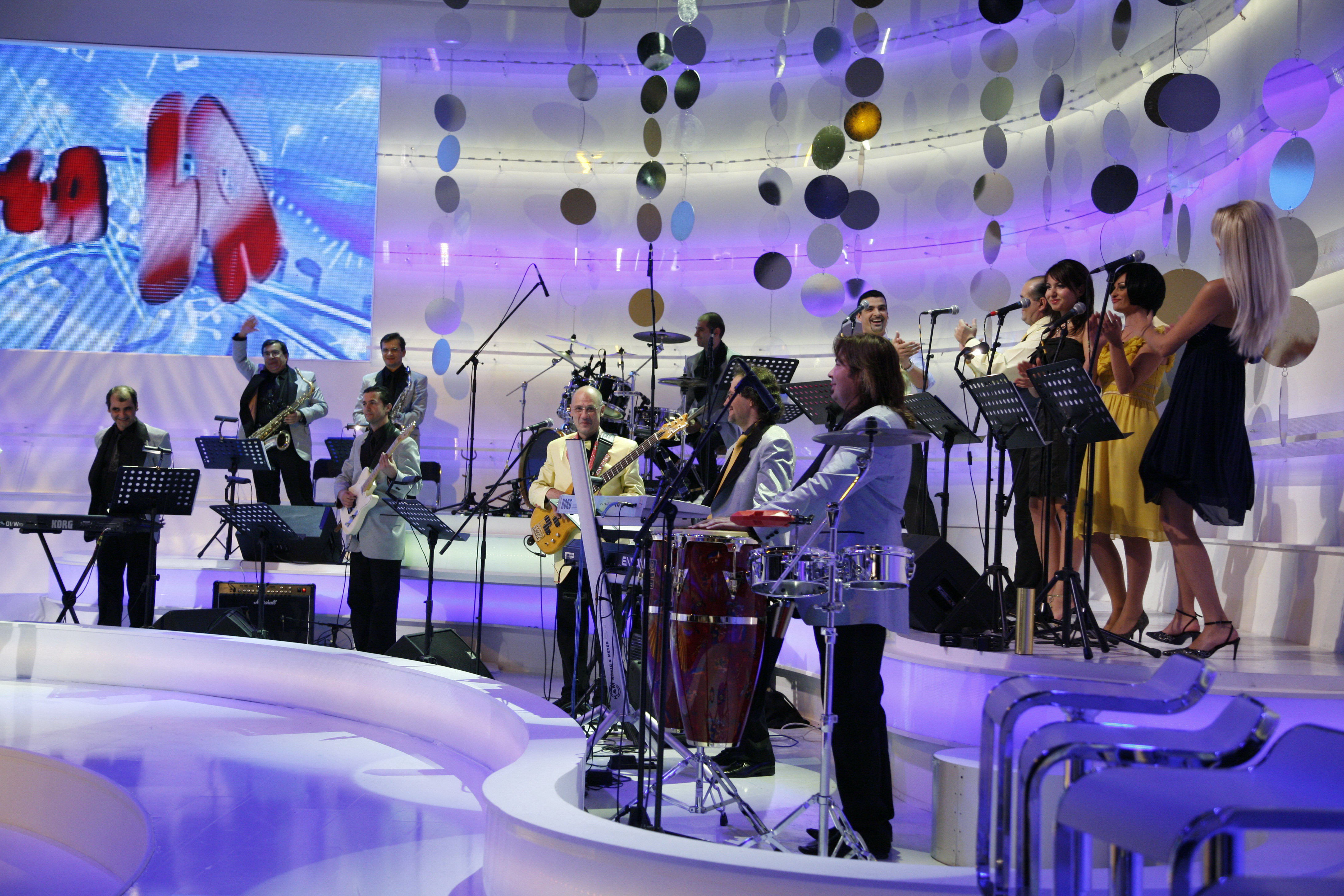 Un fost component AXXA, concurent la O-la-la!