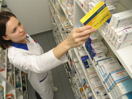 Vesti bune pentru bolnavi! Scad preturile medicamentelor de import