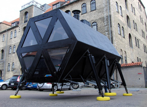 Pentru un spirit nomad s-a inventat casa "umblareata"