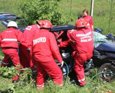 Accident tragic pe o sosea din Hunedoara. Patru oameni au murit