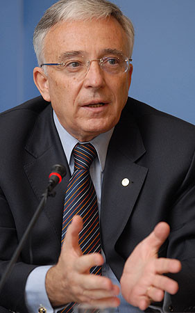 Afla ce a discutat cu bancherii, guvernatorul BNR, Mugur Isarescu