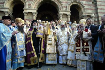 Noaptea cea mai lunga pentru pelerinii care au urcat dealul Mitropoliei