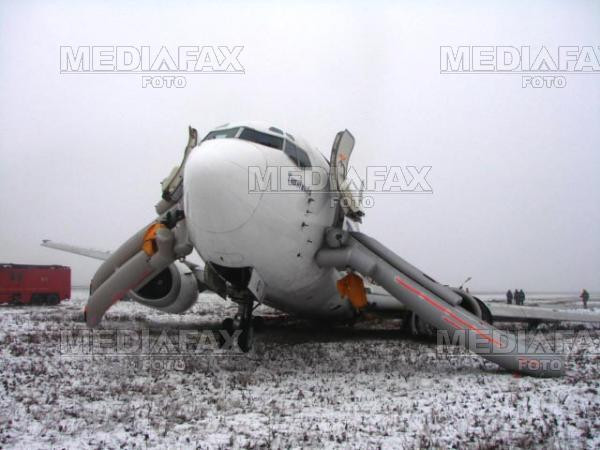 Pasagerii aeronavei prabusite pe Otopeni cer daune