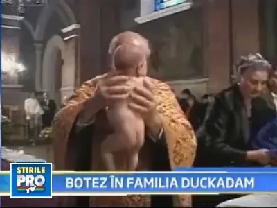 Helmuth Dukadam si-a crestinat fetita