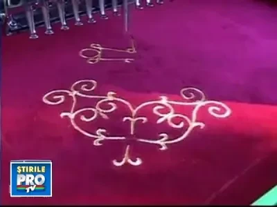 Preotii din toata lumea poarta straie "made in Romania"