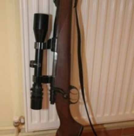 Final de casnicie. Si-a executat sotia in strada, apoi s-a sinucis