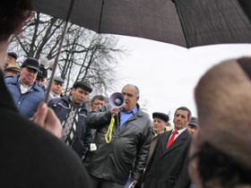 Pensionarii galateni, din nou in strada. Sunt suparati pe Tariceanu