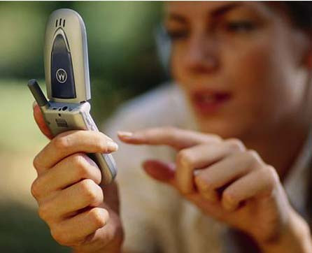 SMS-ul, pericol la volan pe soselele americane!