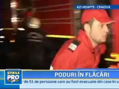 Incendiu violent in Craiova. Patru case au fost afectate