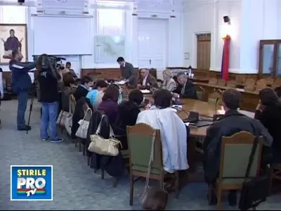 Intalniri zilnice intre asociatiile de proprietari si edilii oradeni