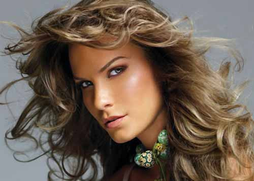 Maruta a ales cadouri pentru Minunea Anna Lesko!