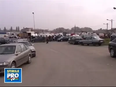 Oradea: a vrut sa-si vanda masina dar s-a ales cu autoturismul distrus