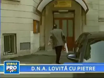 Atac la DNA. Un bucurestean furios a spart gemurile institutiei