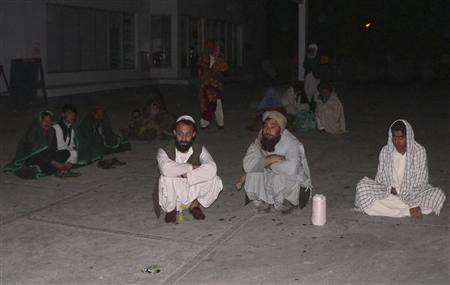 Cutremur de 6,4 in Pakistan, soldat cu 215 morti