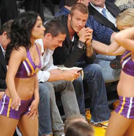 Beckham e innebunit dupa majorete