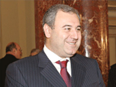 DOSARUL MICROSOFT. Cine este considerat "personaj-cheie" in cel mai mare caz de coruptie din ultimii 25 de ani din Romania