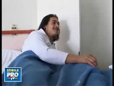 A ajuns la spital, dupa ce a fost lovit de un porc mort!