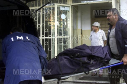 Crima oribila! Si-a ucis tatal si apoi s-a culcat langa cadavru