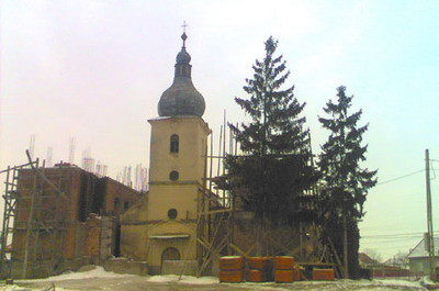 Demolare oprita la Biserica de Piatra din Ungheni!