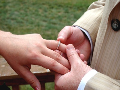 Zeci de tineri romani au spus DA la Starea Civila de Valentine's Day