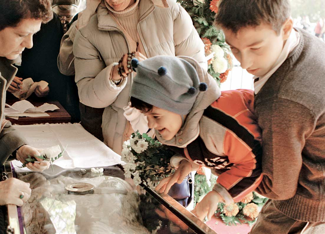 Timisoara: pelerinaj la moastele Sfantului Iosif cel Nou de la Partos