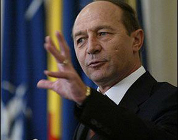 Traian Basescu: Apelul meu catre romani este sa participe la vot!