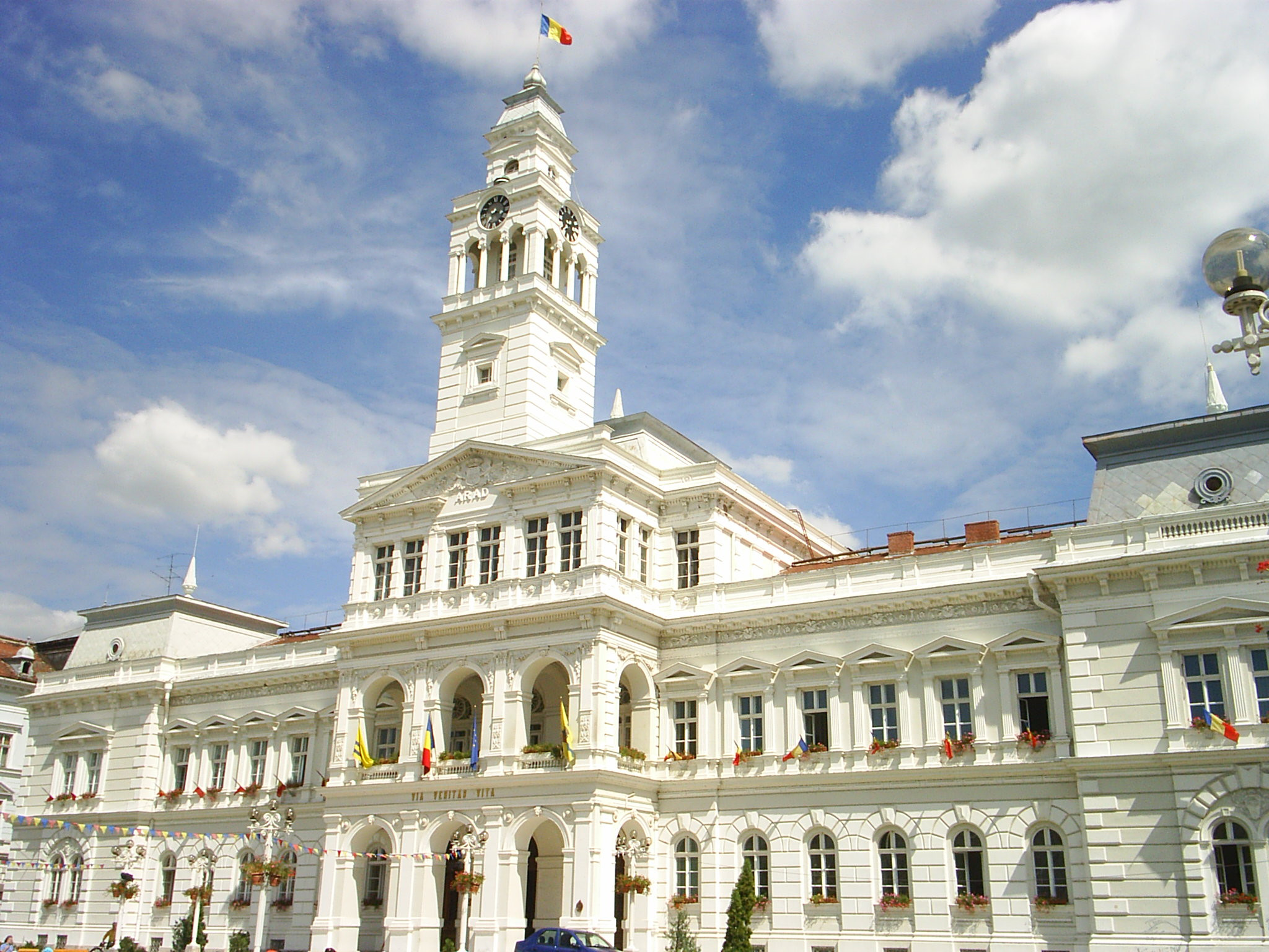 Primaria Arad nu majoreaza impozitele si taxele locale pentru anul 2014