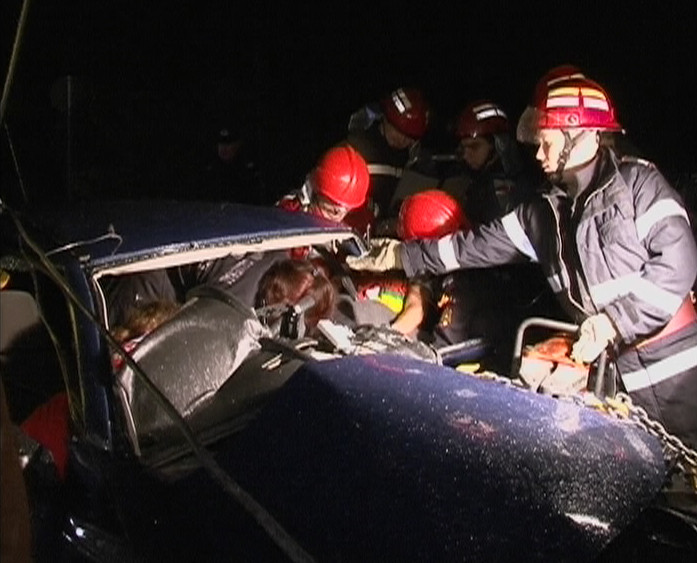 Doi raniti intr-un accident pe drumul spre Poiana Brasov