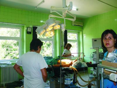 A vrut sa fie un gentleman si s-a ales cu cioburi in gat!