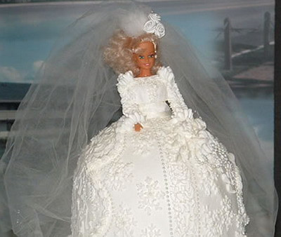 Ce nu face o viitoare mireasa pentru rochia mult visata!