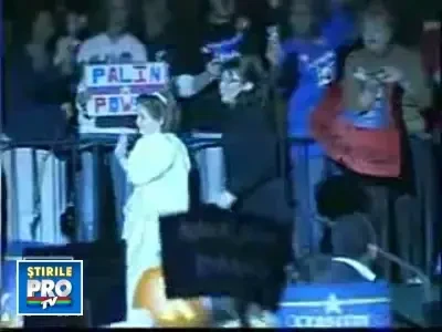 Sarah Palin a fost sunata de Nicolas Sarkozy! Sau nu?