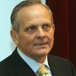 Stolojan: Victoria lui Barack Obama, o intruchipare a visului american