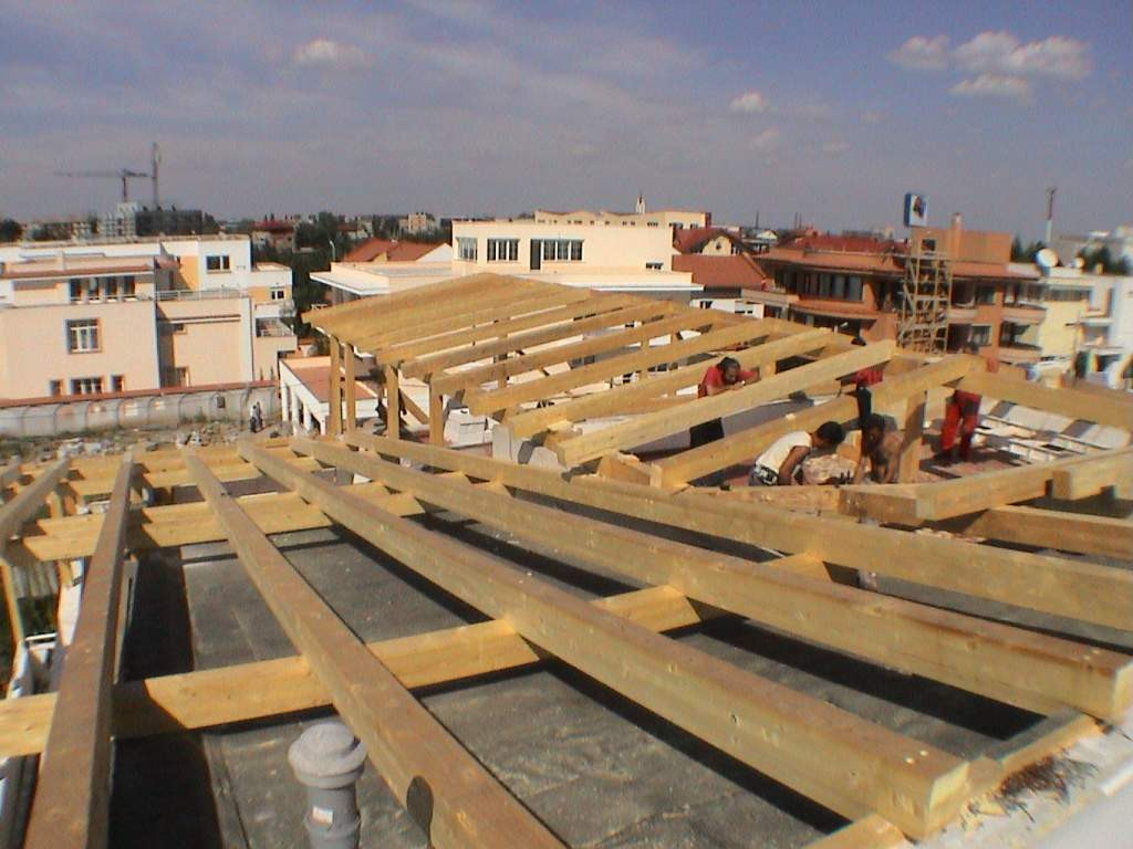 Satu Mare: un barbat a murit dupa ce a cazut in cap de la 10 metri