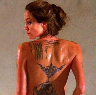 Ce fundulet tatuat are Angelina Jolie!