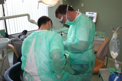 Iasi: copil de 8 ani mort de peritonita, in spital. Medicii credeau ca are rosu in gat