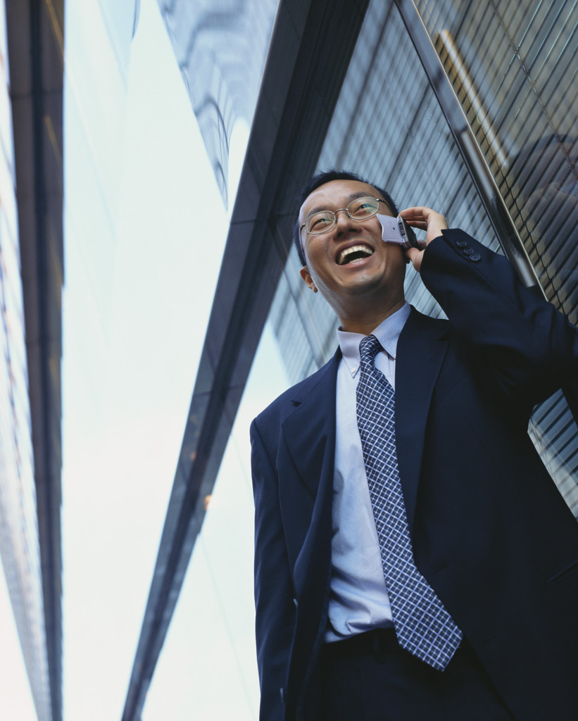 Ne paste un nou pericol: alergia cauzata de telefonul mobil