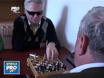 Jocul mintii, cu ochii larg inchisi