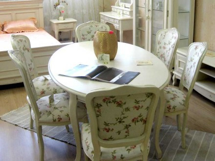 Proces rasunator la Bucuresti intre doi mari retaleri de mobila