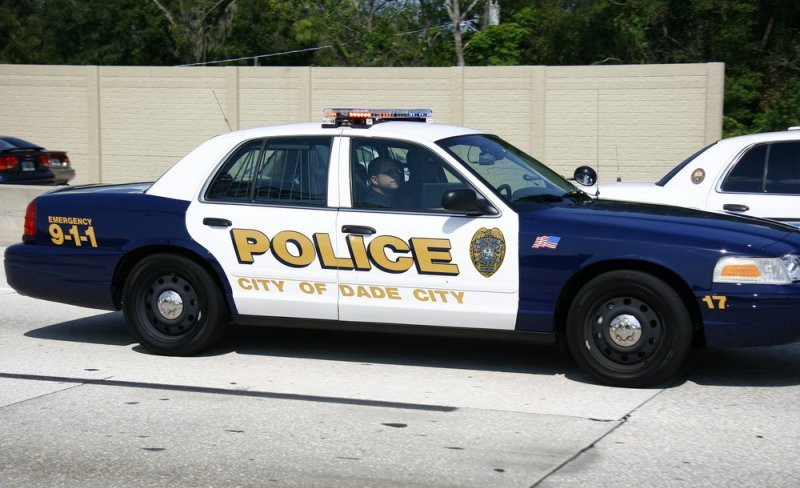 Pistoalele de jucarie i-au bagat in puscarie!